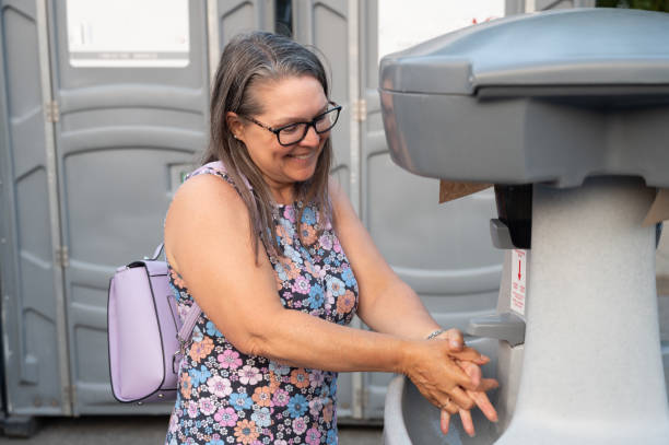 Best Luxury portable toilet rental  in Oak Bluffs, MA